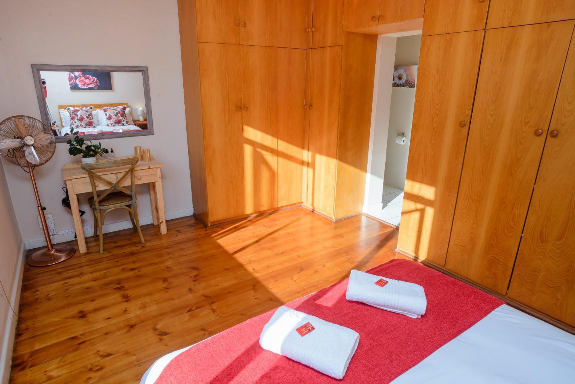Oorvloed Guesthouse Свеллендам Экстерьер фото